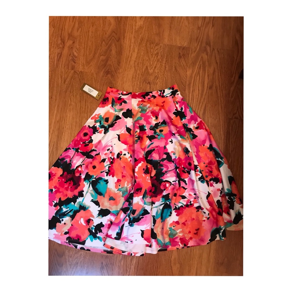 BRAND NEW FOREVER 21 FLORAL MIDI SKIRT
